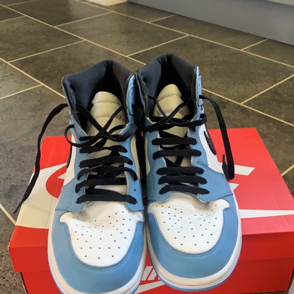 Jordan 1 university blue size 11 - Picture 3 of 5